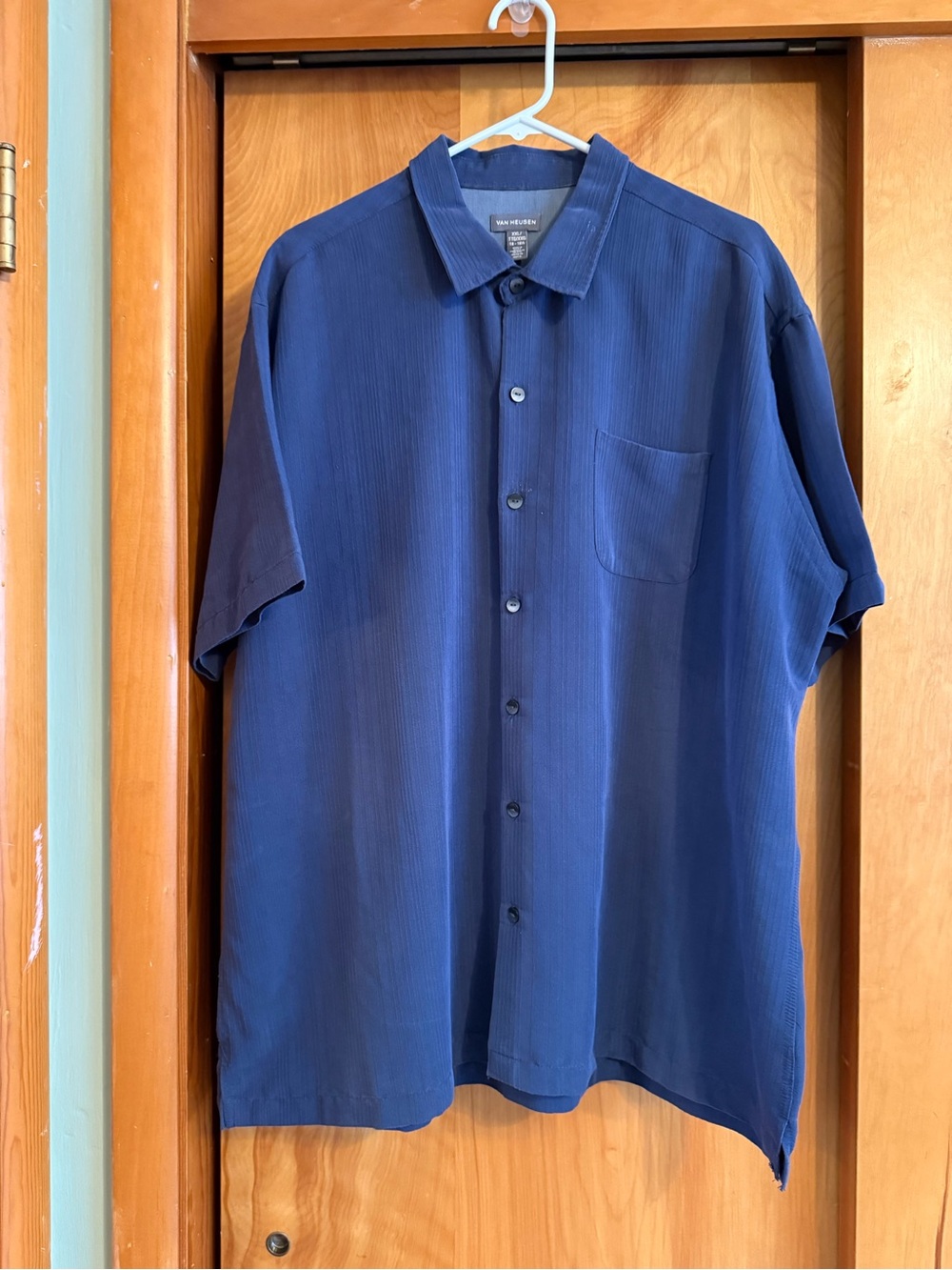 Van Heusen Men's Navy Short Sleeve Button-Down Shirt